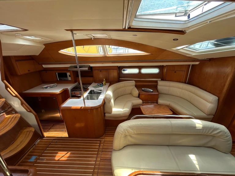 Sailboat for rent Cugnana Verde at the best price