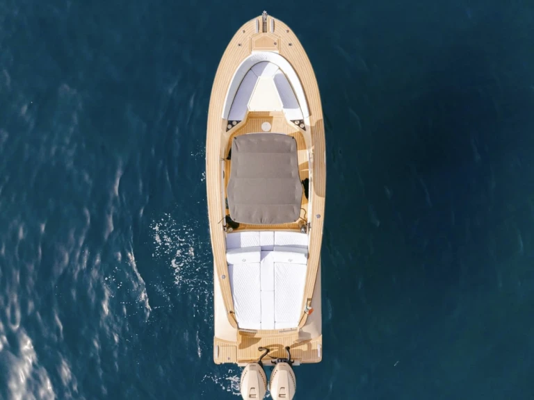 Lilybaeum Levanzo 25 charter bareboat or captained in  Cascais