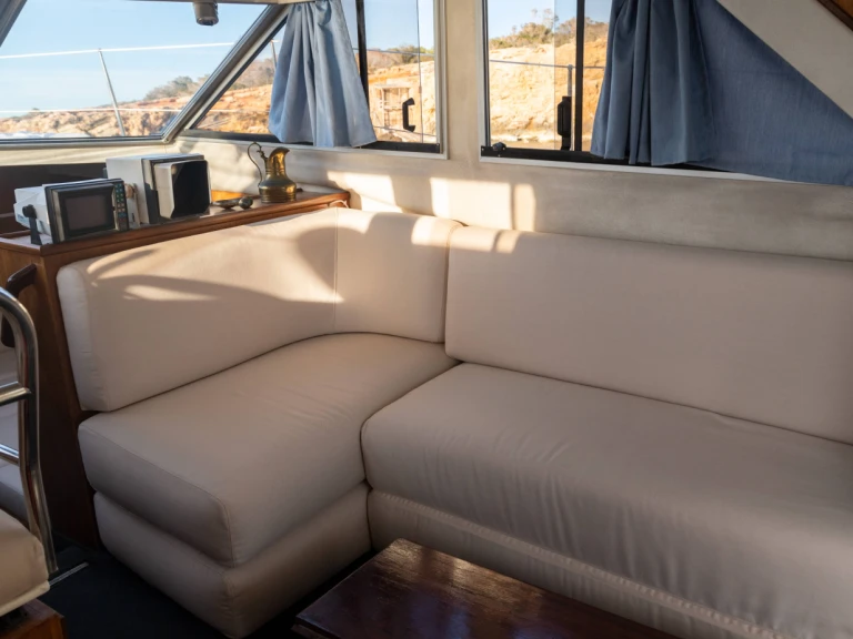 Motorboat for rent Sant Antoni de Portmany at the best price