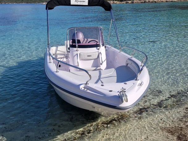 4XC H19CC charter bareboat or captained in  Saint-Florent