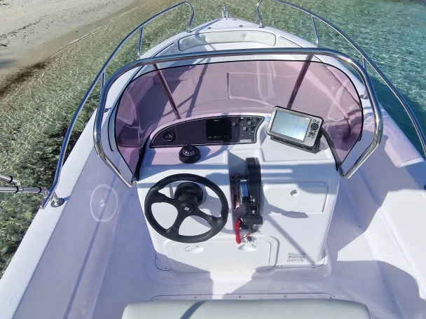 Yacht charter Saint-Florent cheap H19CC