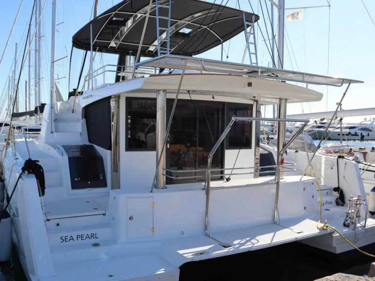 Yacht charter Alimos cheap Bali 4.8