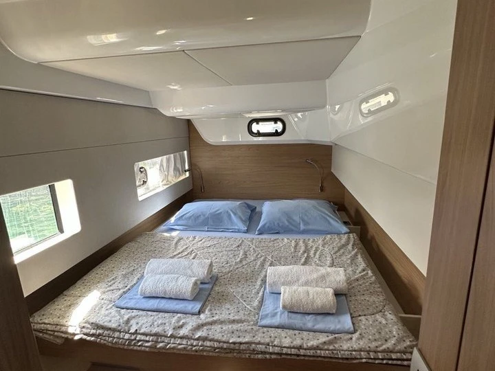 Rent a Bali Bali Catsmart (6 cab.) Tivat