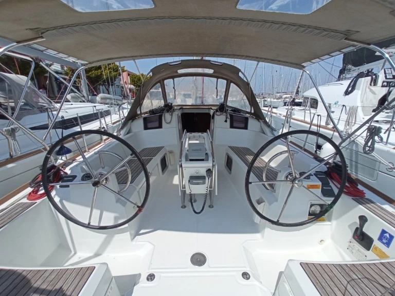 Bareboat Rental Sailboat Jeanneau with a boat licence