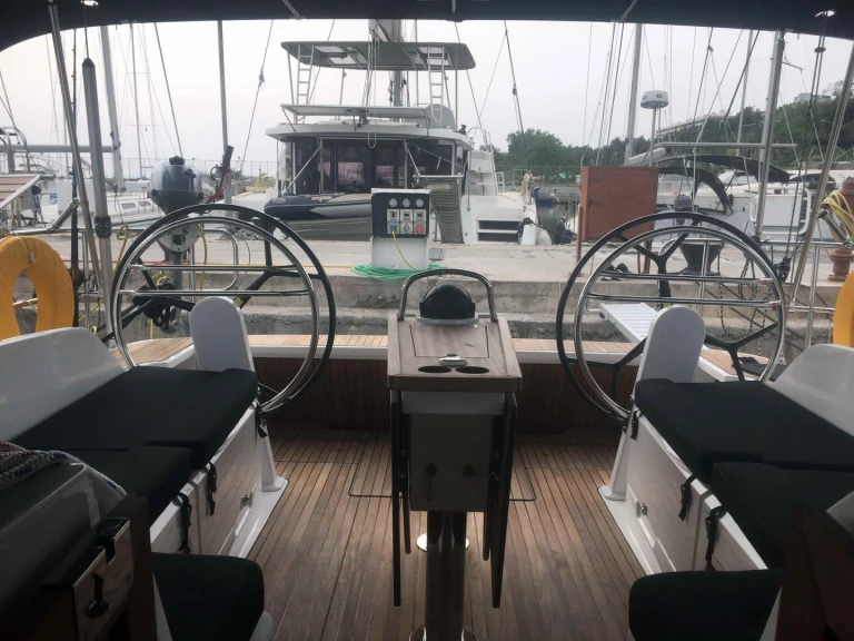 Yacht charter Skiathos cheap Cruiser 46