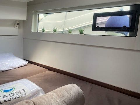 Catamaran rental in Alimos - Lagoon Lagoon 40