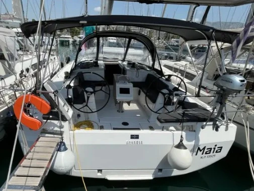 Bavaria Bavaria C42 (3 cab.) in Alimos on SamBoat