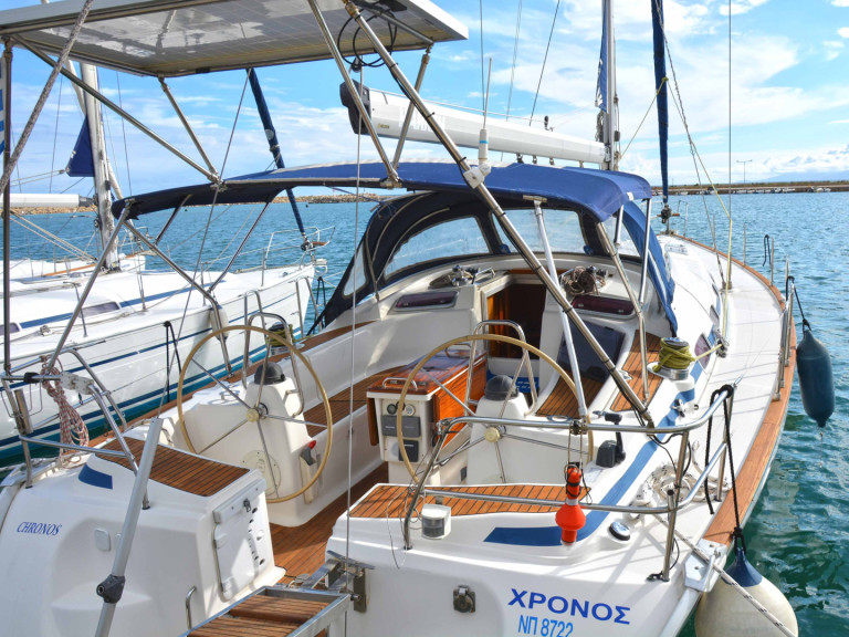 Rent a Bavaria Bavaria 46 Cruiser (4 cab.) Ávdira