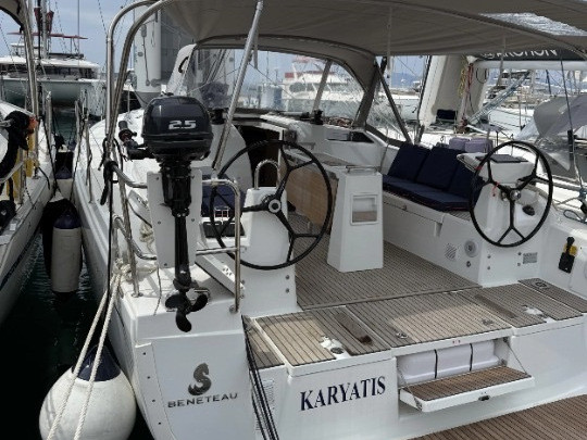 Sailboat rental with or without captain Bénéteau Lefkáda