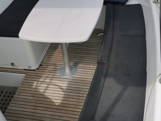 Yacht charter Propriano cheap Lagoon 380