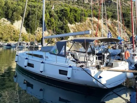 Yacht charter Lefkáda cheap Oceanis 46.1