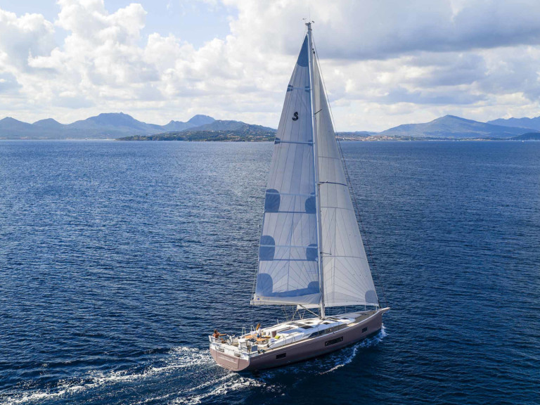 Sailboat rental with or without captain Bénéteau Kos