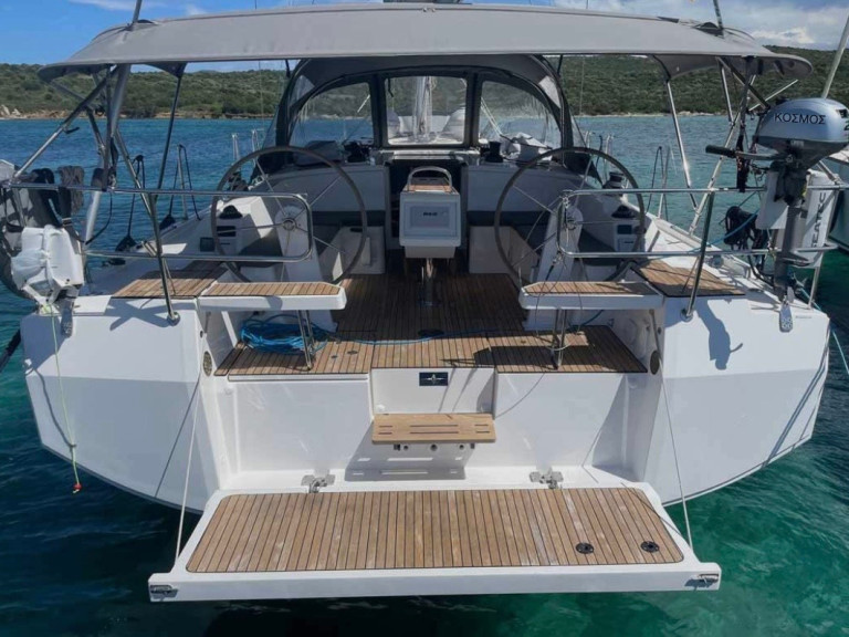 Bareboat Rental Sailboat Bavaria with a boat licence