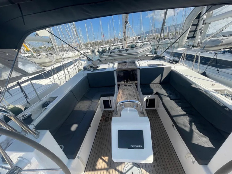 Bareboat Rental Sailboat Bavaria with a boat licence
