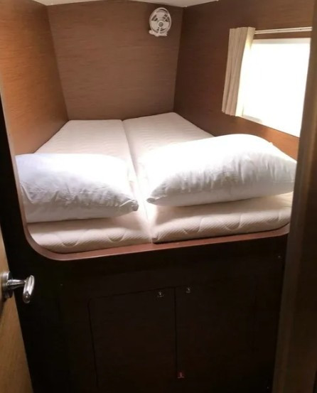 Yacht charter Paros (Island) cheap Lagoon 380