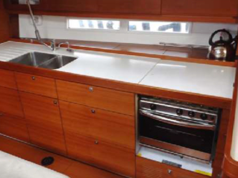 Boat rental Dufour Dufour 450 GL (4 cab.) in Kalkara on Samboat