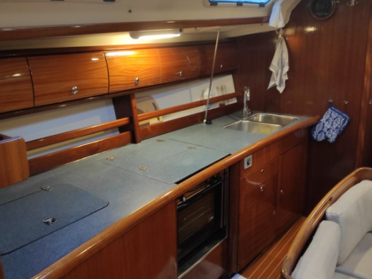 Yacht charter Ávdira cheap Bavaria 44 (4 cab.)