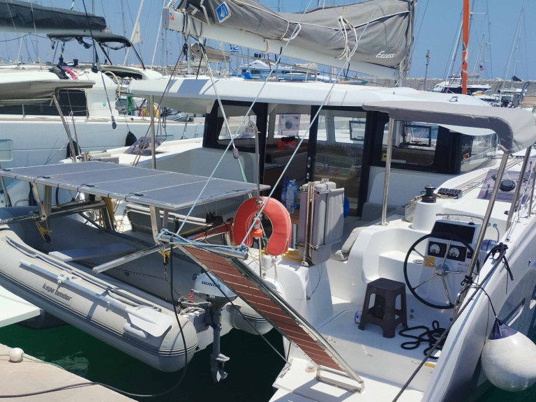 Yacht charter Néa Péramos cheap Excess 11 (6 cab.)