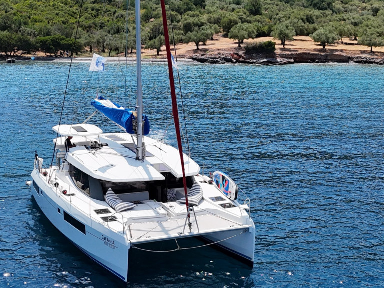 Yacht charter Parálio Ástros cheap Leopard 45