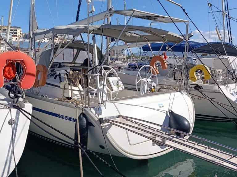 Yacht charter Alimos cheap Bavaria 41 Cruiser