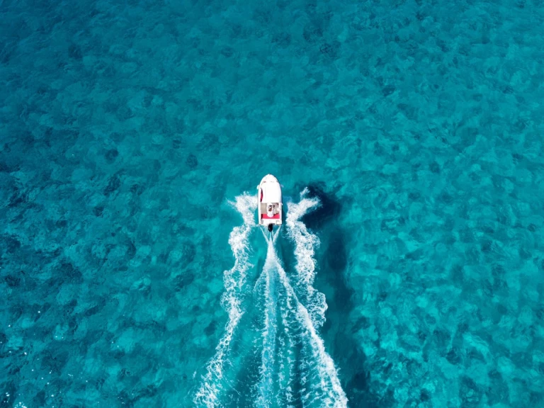 Motorboat rental in Cala Galdana - Compass 135 CC