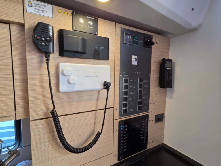 Sailboat rental in Cogolin - Hanse Hanse 460