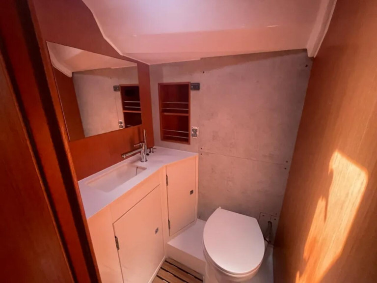 Sailboat rental in Paros (Island) - Bavaria Bavaria C42 (3 cab.)