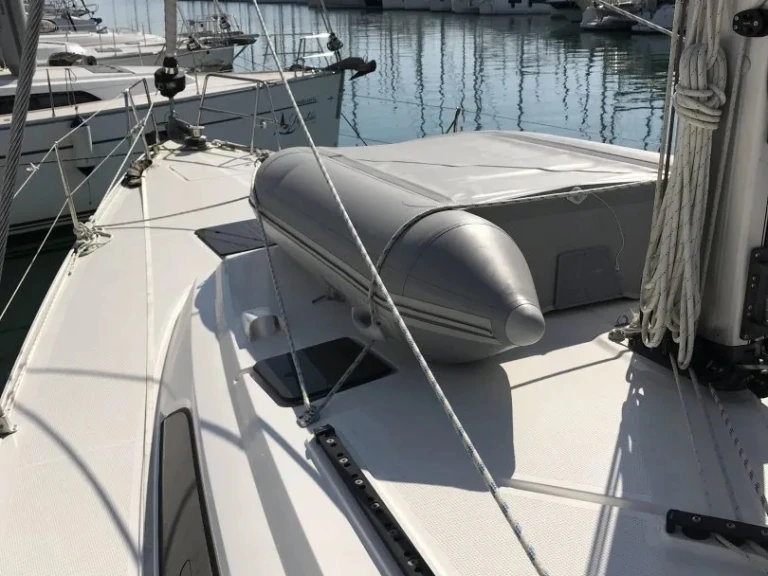 Bareboat Rental Sailboat Bavaria with a boat licence