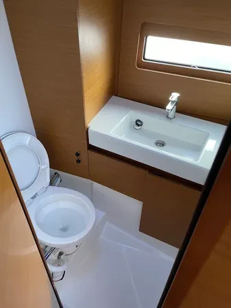 Bareboat Rental Sailboat Jeanneau with a boat licence