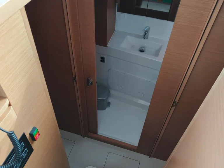 Catamaran for rent Pula at the best price