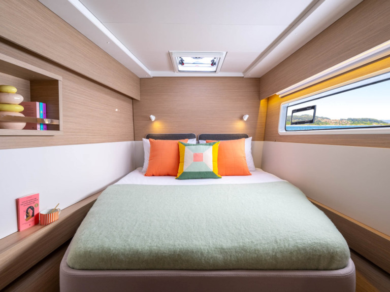 Rent a Lagoon Lagoon 43 (6 cab.) Kos