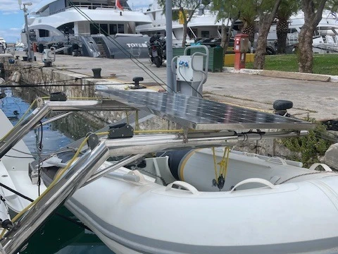 Bareboat Rental Catamaran Lagoon with a boat licence