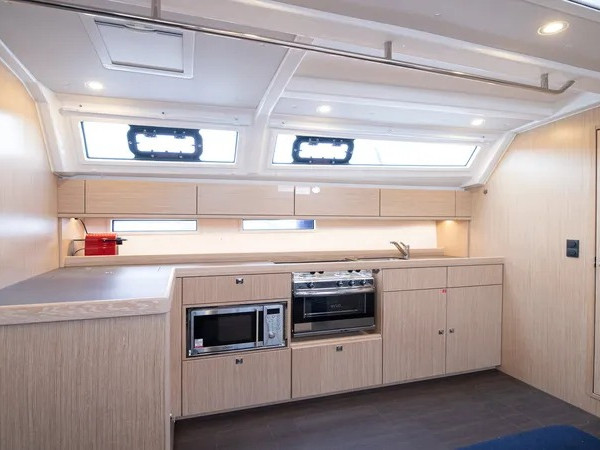 Boat rental Bavaria Cruiser 46 in Volos on Samboat