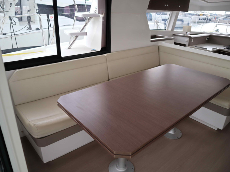Catamaran for rent Paros (Island) at the best price