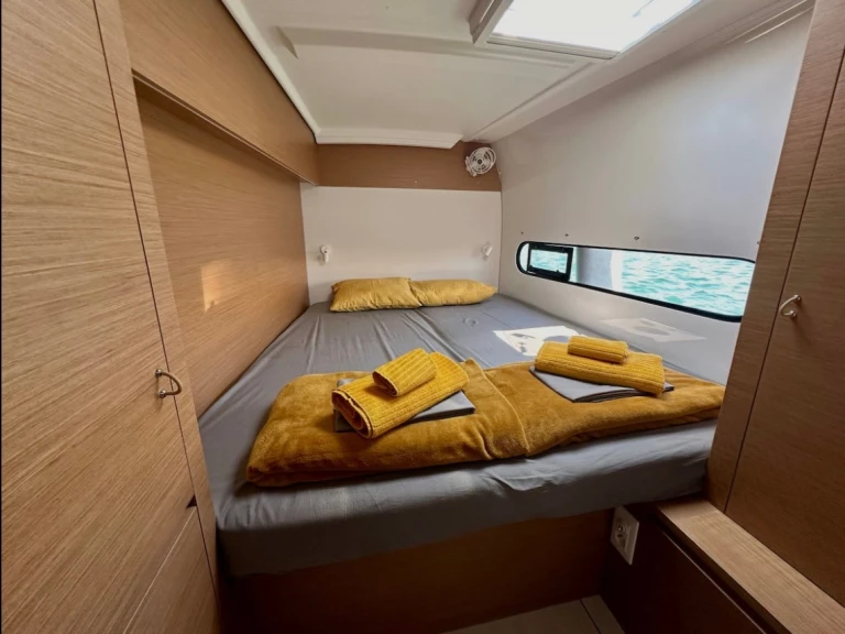 Catamaran rental in Lefkáda - Excess Excess 11 (6 cab.)