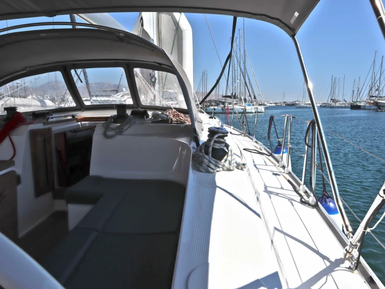 Boat rental Bavaria Cruiser 46 in Alimos on Samboat