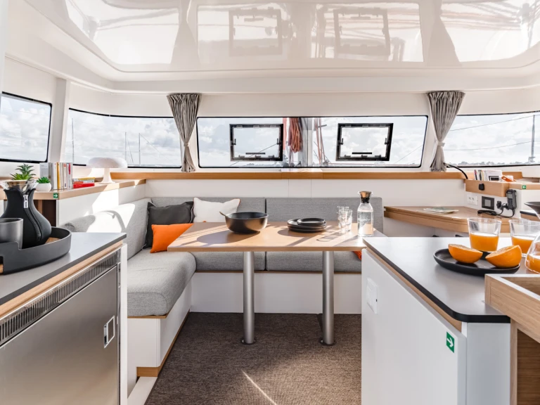 Yacht charter Lefkáda cheap Excess 11 (6 cab.)
