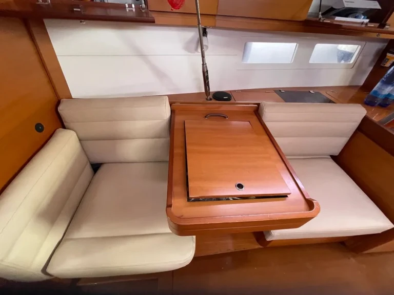 Sailboat rental in Alimos - Dufour Dufour 410 GL (3 cab.)