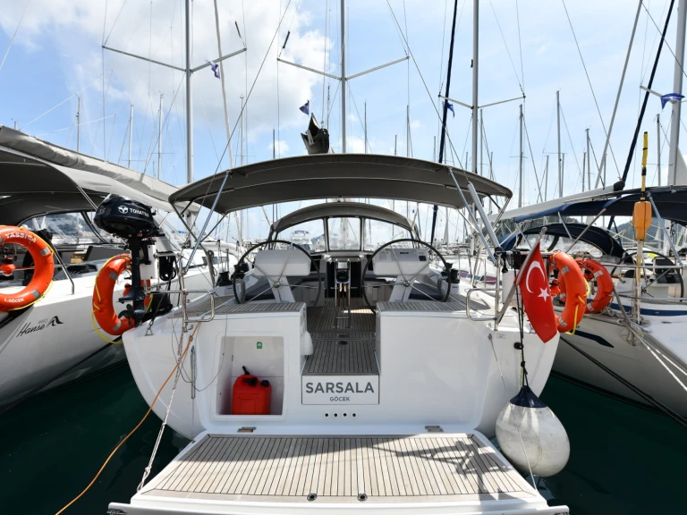 Sailboat for rent Göcek at the best price