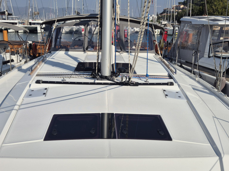 Sailboat for rent Göcek at the best price