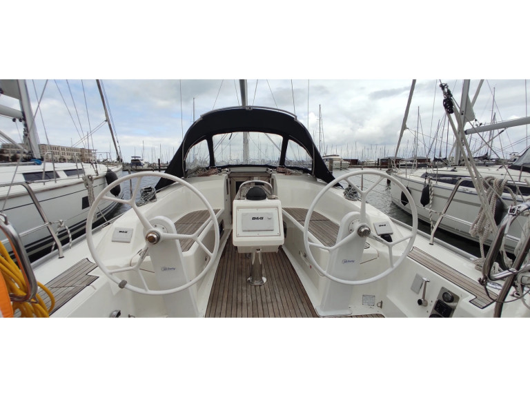 Sailboat for rent Lemmer at the best price