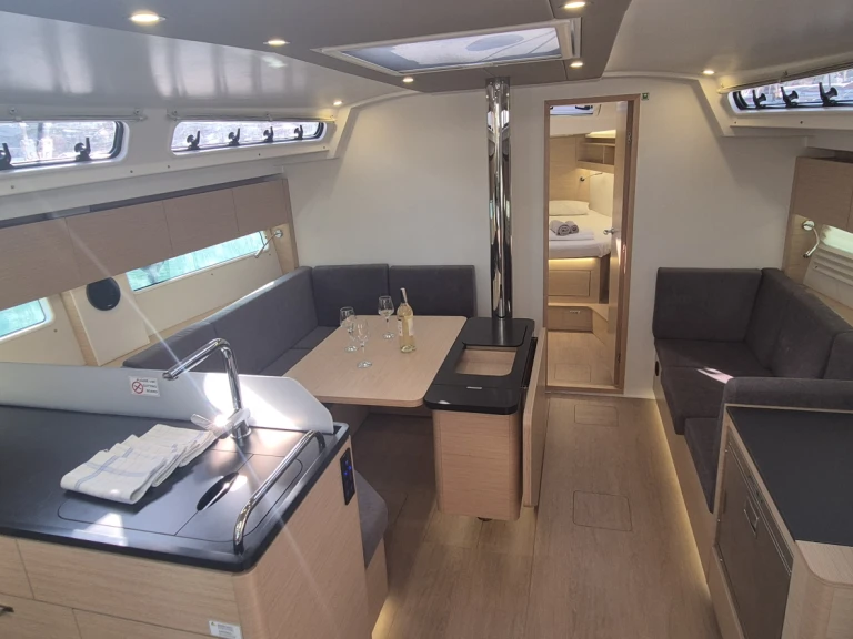 Sailboat for rent Göcek at the best price