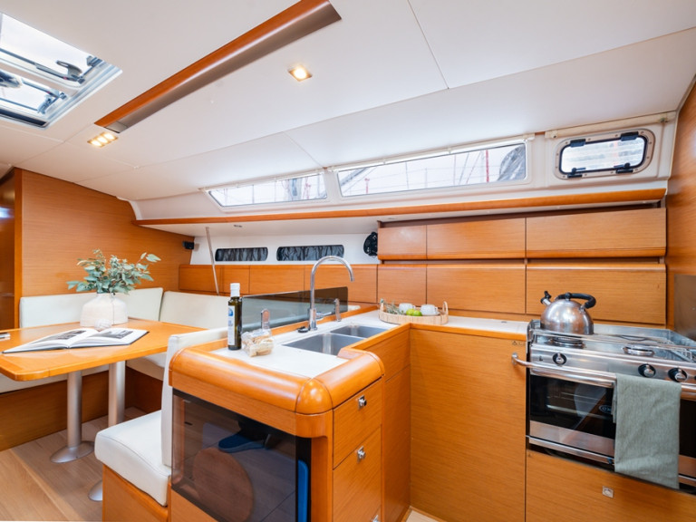 Bareboat Rental Sailboat Jeanneau with a boat licence