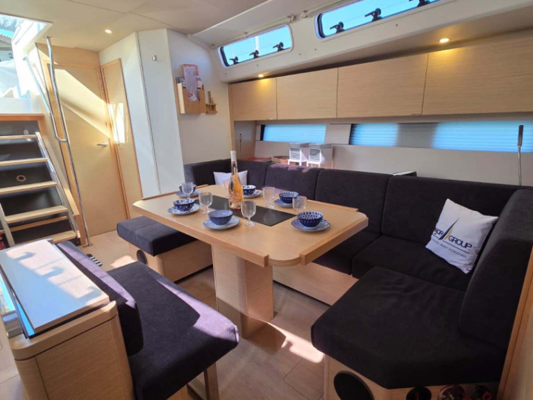 Bareboat Rental Sailboat Hanse with a boat licence