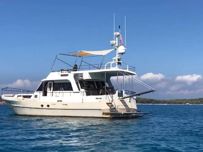 Yacht charter Olbia cheap Waverunner 55