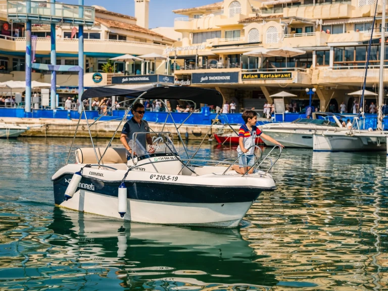 Mareti 450 open in Benalmádena on SamBoat