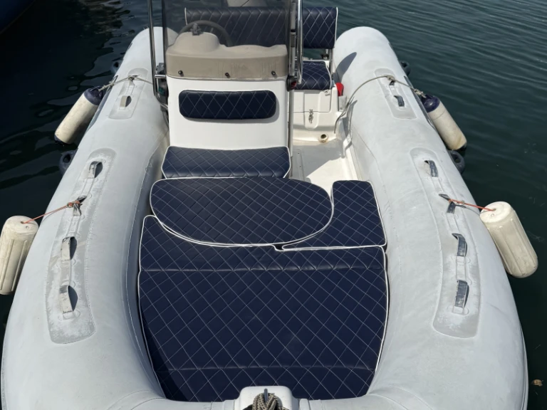 Motorboat rental with or without captain Capelli Port Grimaud