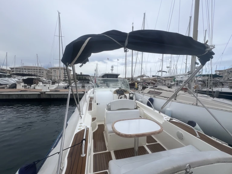 Boat rental Capelli Tempest 900 WA in Cogolin on Samboat