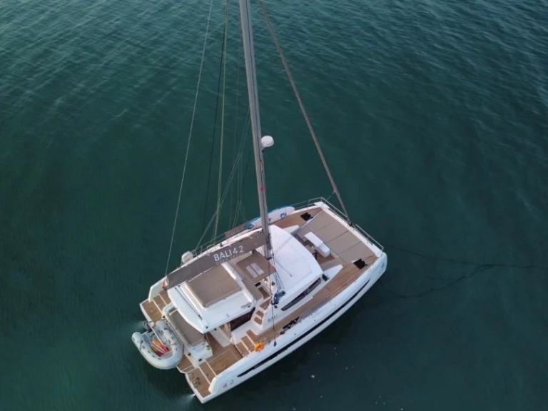 Boat rental Bali Bali 4.2 in Santa Cruz de Tenerife on Samboat