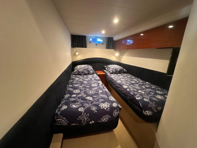 Boat rental Princess Princess V50 in Golfe-Juan on Samboat